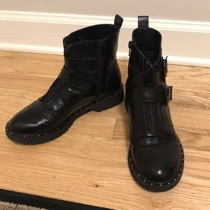 Dirty Laundry Joplin Combat Boots